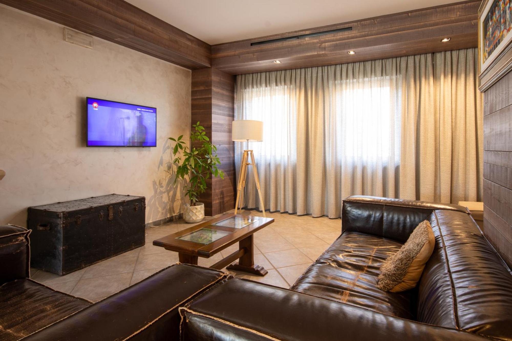 Hotel Don Luis Castel Di Sangro Dış mekan fotoğraf