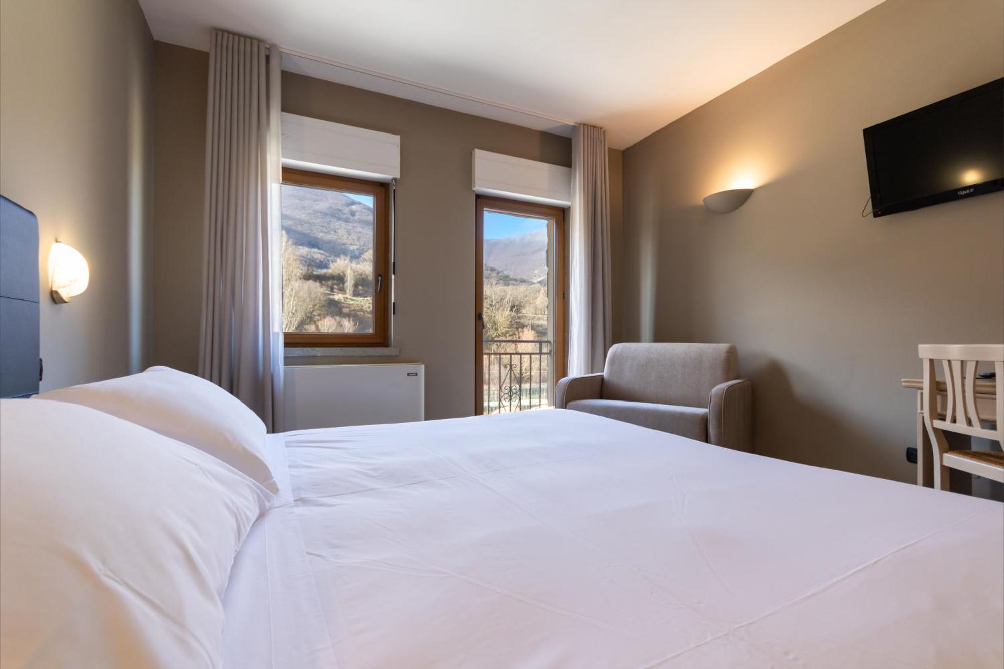 Hotel Don Luis Castel Di Sangro Dış mekan fotoğraf