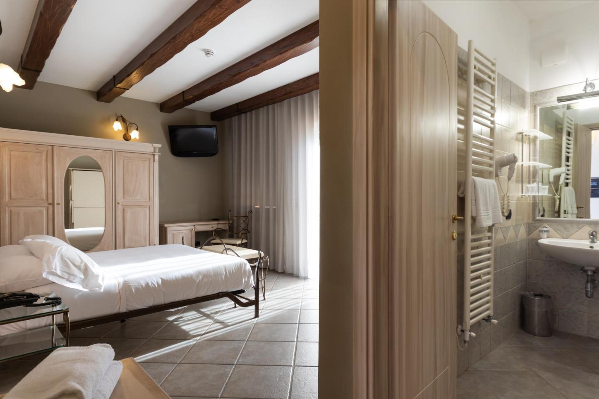 Hotel Don Luis Castel Di Sangro Dış mekan fotoğraf