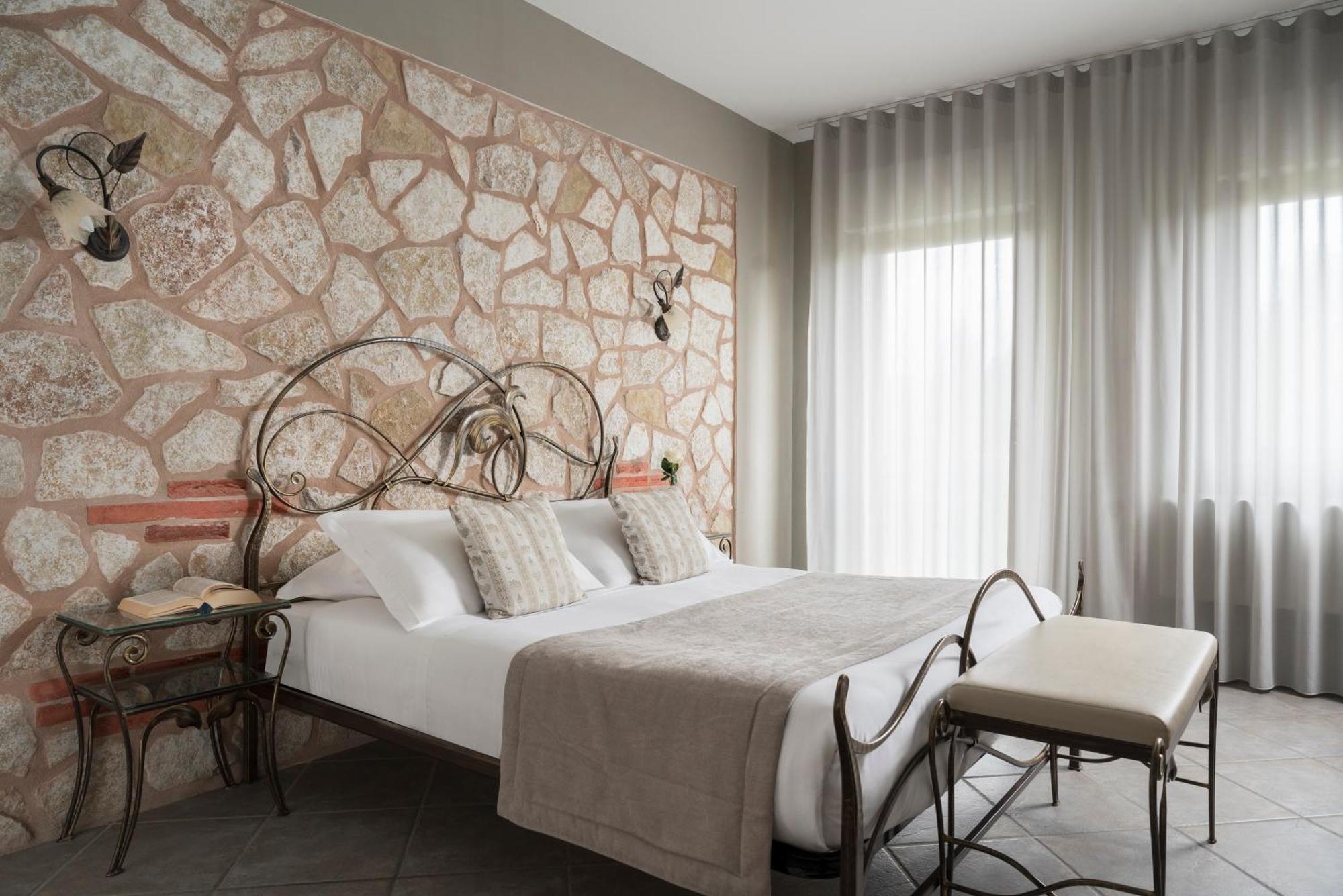 Hotel Don Luis Castel Di Sangro Dış mekan fotoğraf