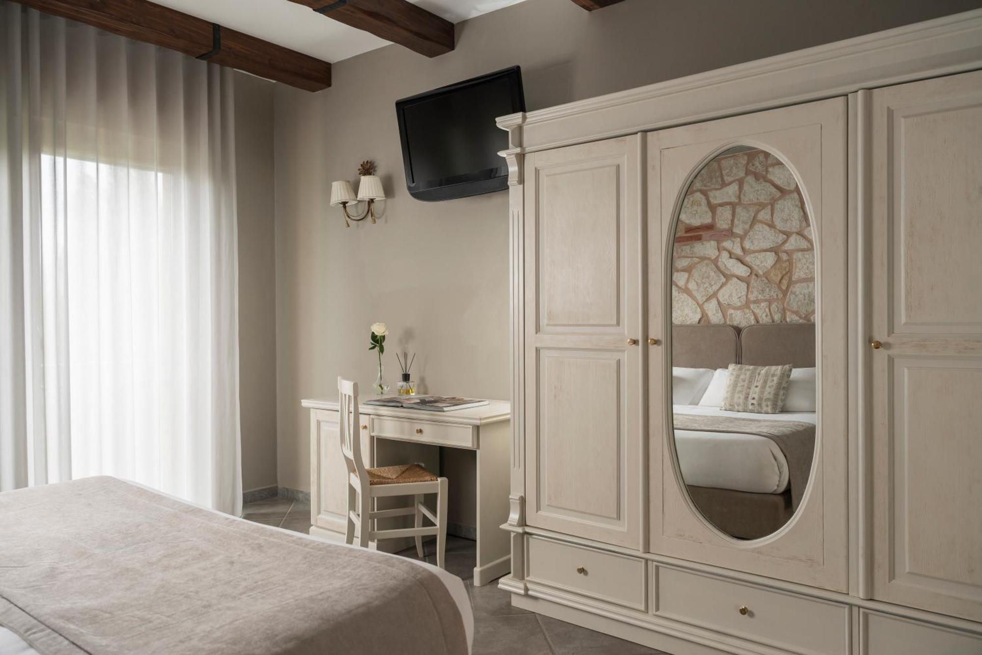 Hotel Don Luis Castel Di Sangro Dış mekan fotoğraf