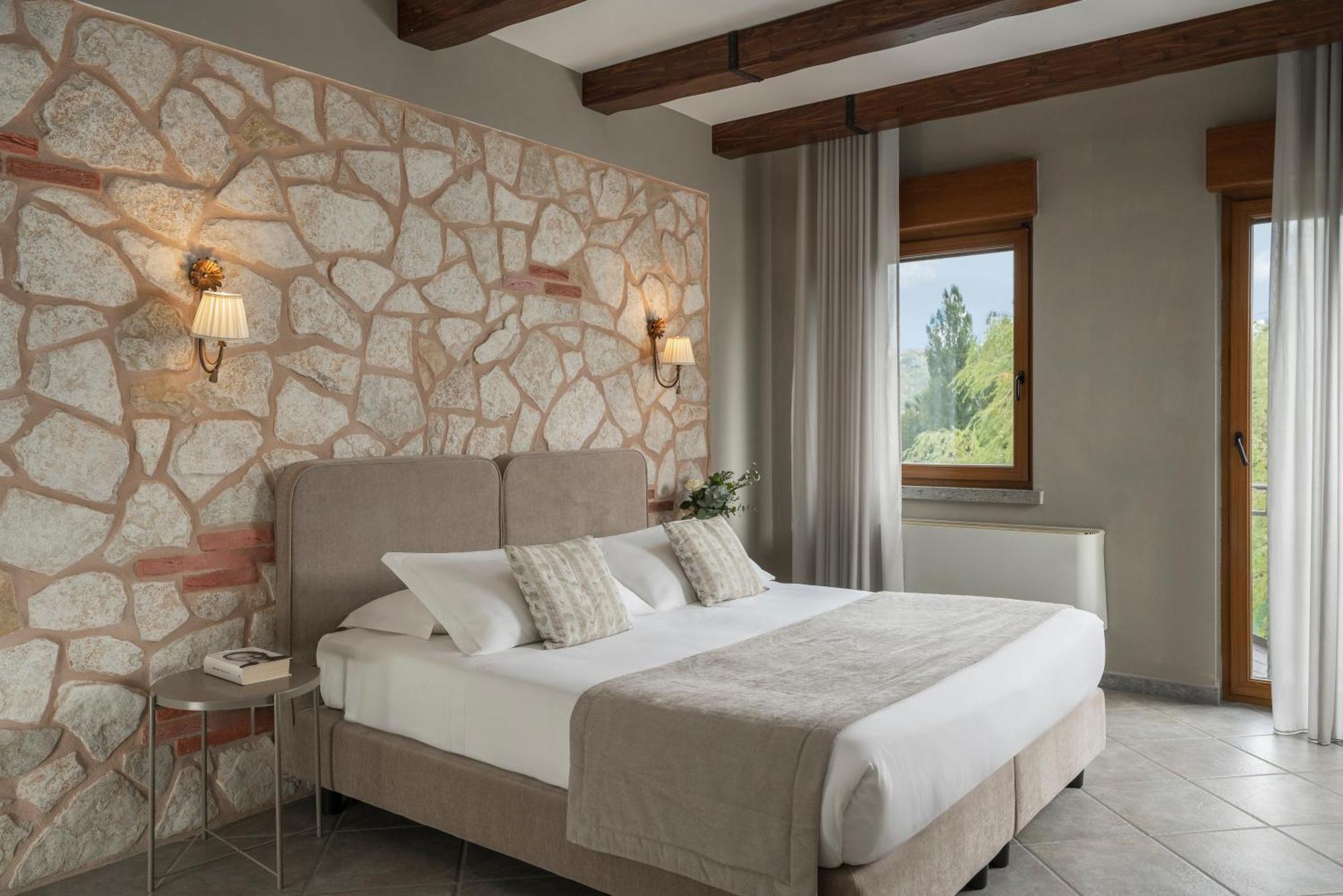 Hotel Don Luis Castel Di Sangro Dış mekan fotoğraf